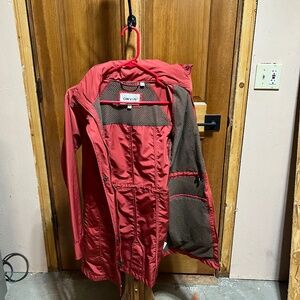 Orvis Burnt Orange Hiking Lightweight Travel Jacket